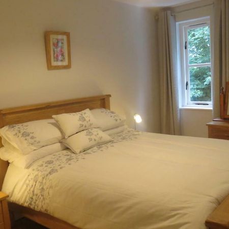 Modern Home In The Heart Of Rosscarbery Village Esterno foto