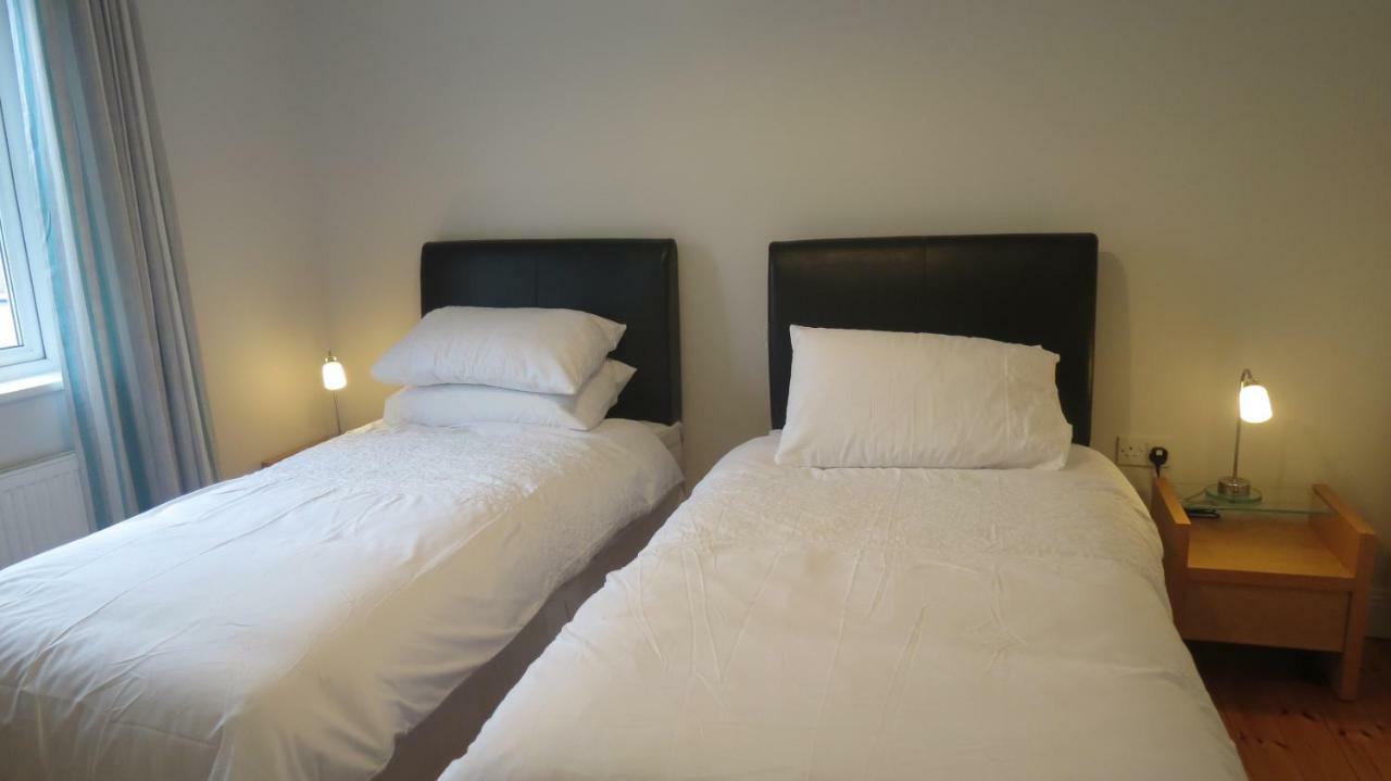Modern Home In The Heart Of Rosscarbery Village Esterno foto